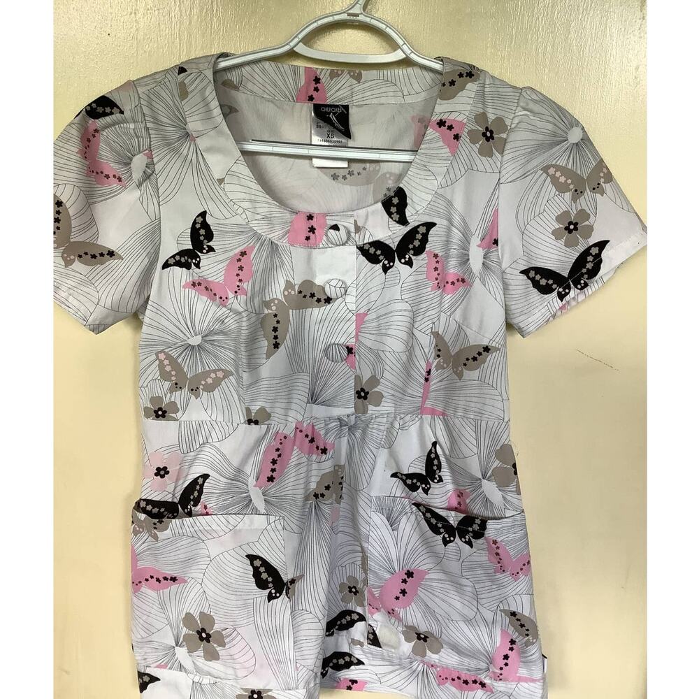 Cherokee Studio Women's Scrub top size XS